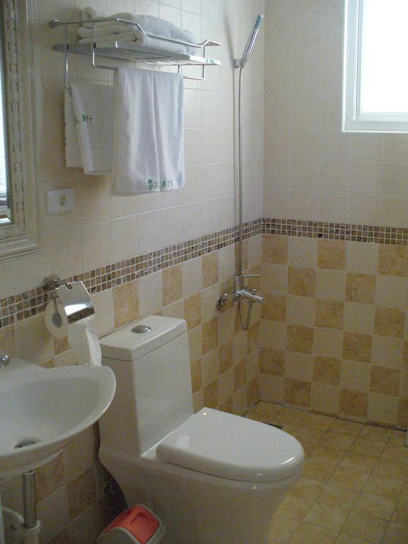 Alongs Garden Bed & Breakfast Kota Tua Kota Tua Hengchun Ruang foto