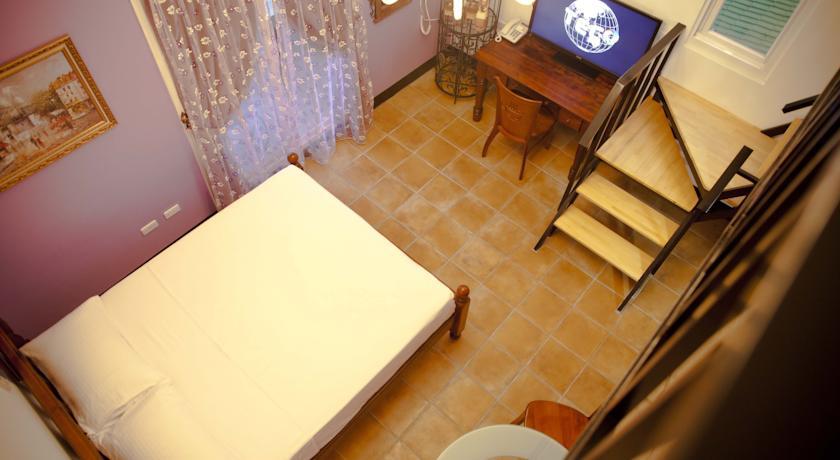 Alongs Garden Bed & Breakfast Kota Tua Kota Tua Hengchun Bagian luar foto